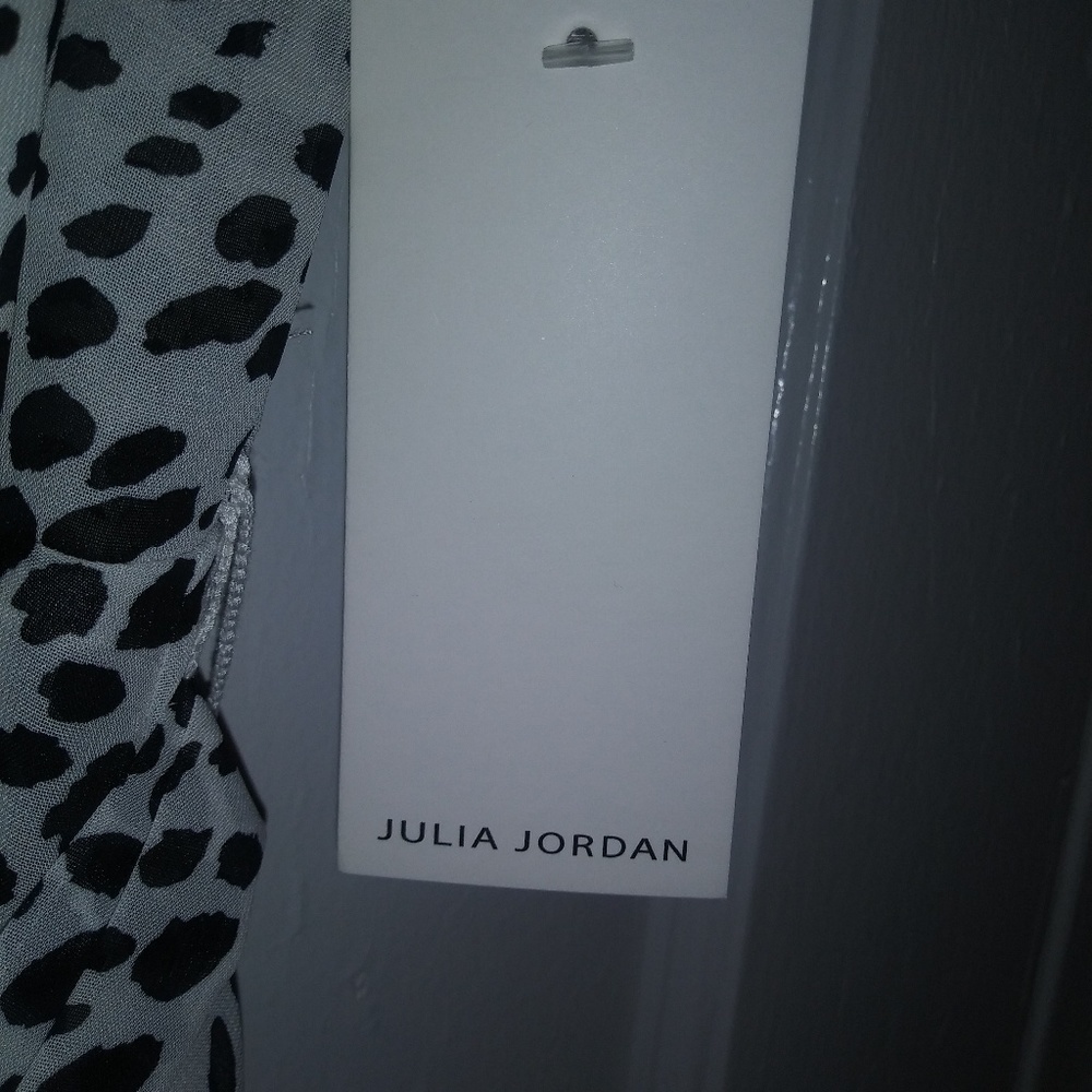 🆕 Julia Jordan dress. - Picture 6 of 7